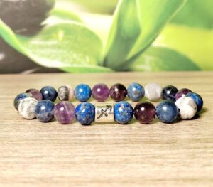 Nyilas lapis lazuli, ametiszt, szodalit, jáspis karkötő